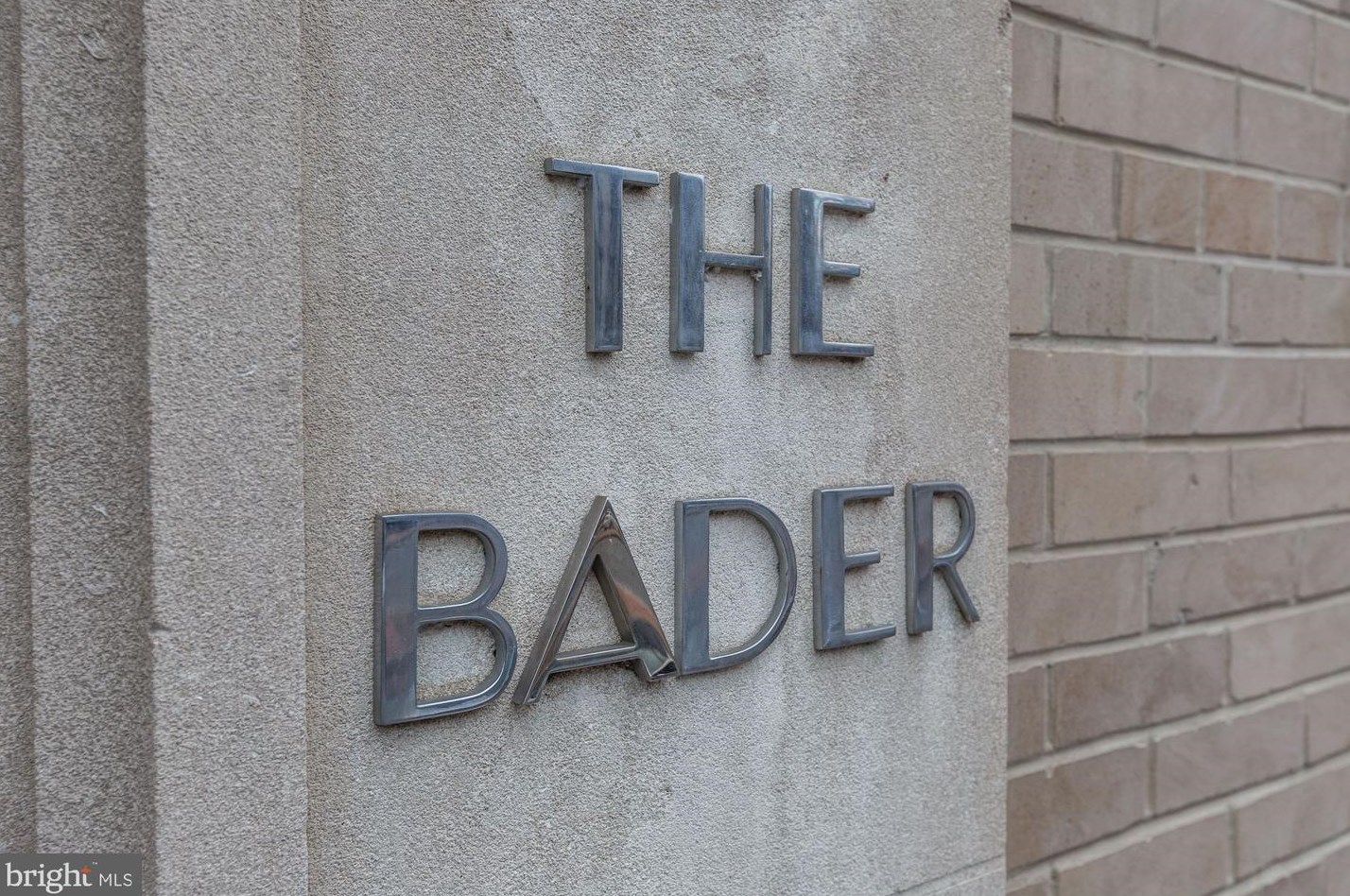 2515 K St, Washington DC  20037-2012 exterior