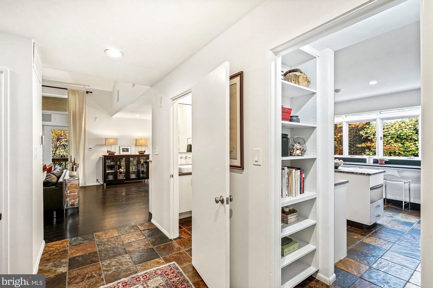 2810 Battery Pl, Washington DC  20016-3439 exterior