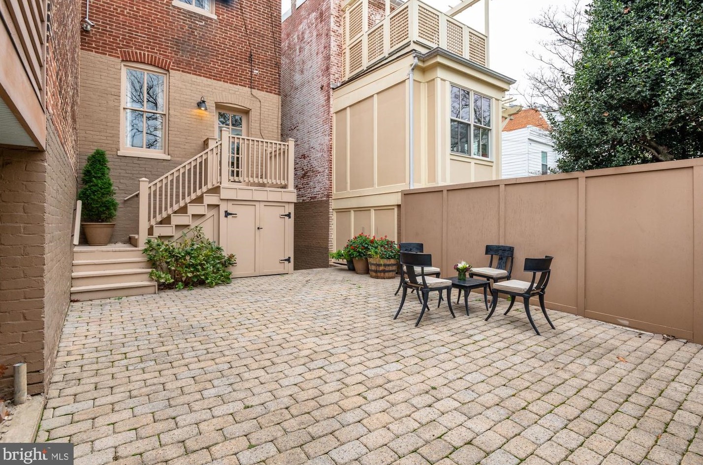 710 Capitol St, Washington DC 20003-1345 exterior