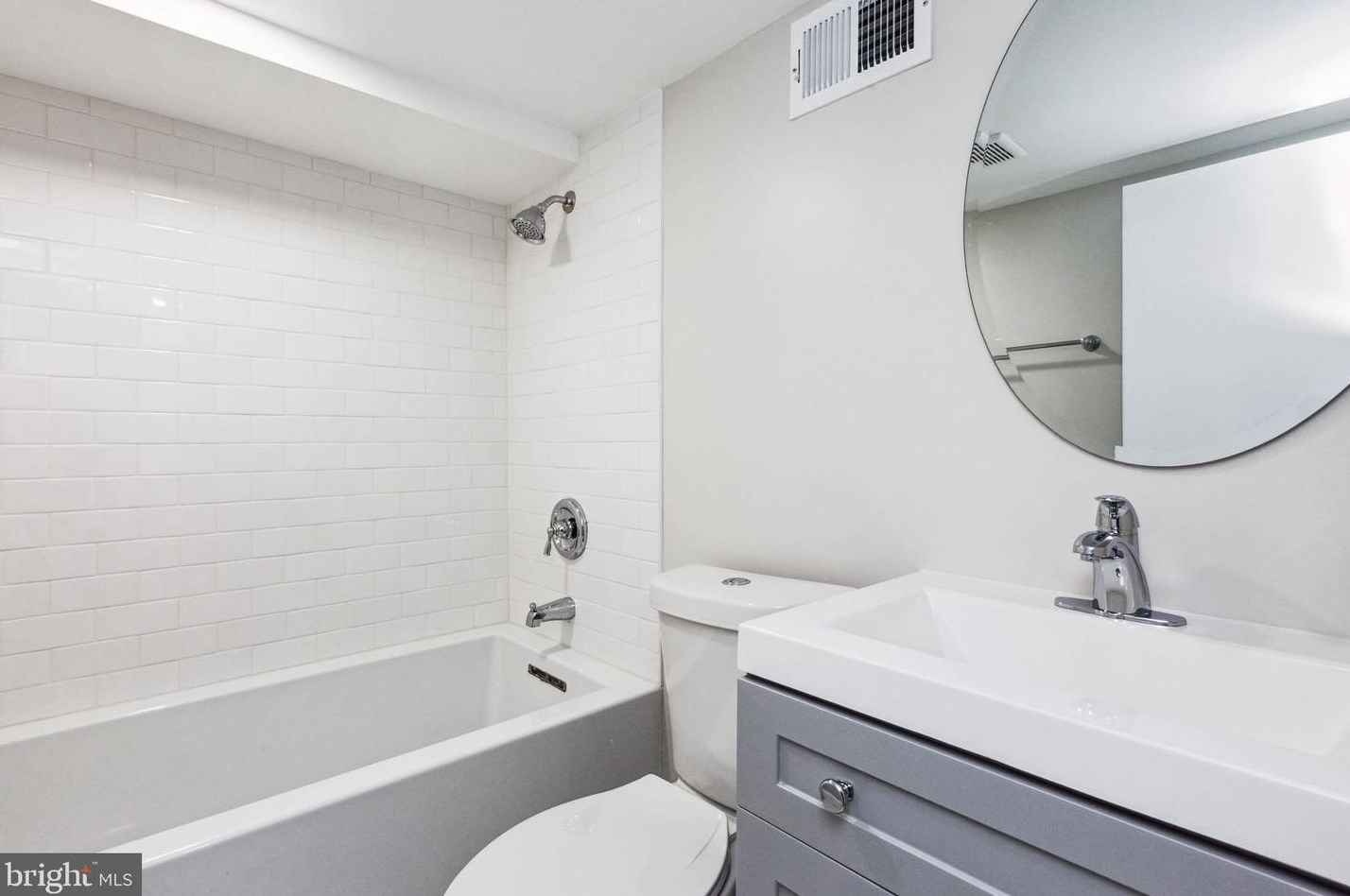 713 Congress St, Washington DC 20032-4106 exterior