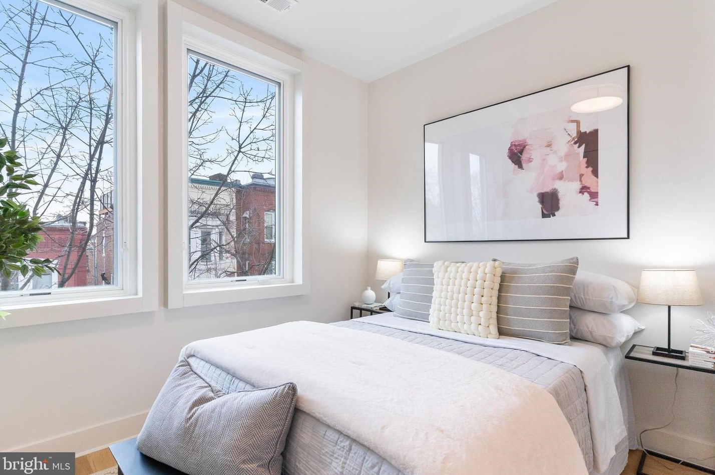 1850 5th St, Washington DC  20001-5111 exterior