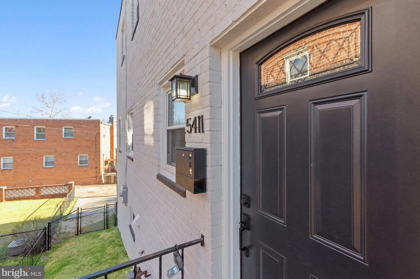 5411 Chillum Pl, Washington DC  20011-2618 exterior
