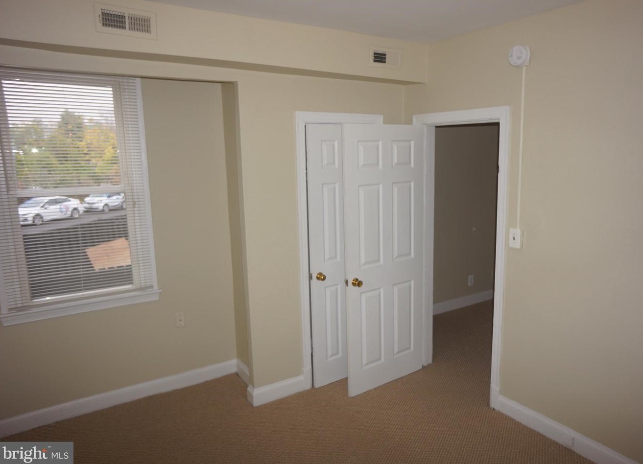 2208 Nicholson St, Washington DC  20020-5354 exterior