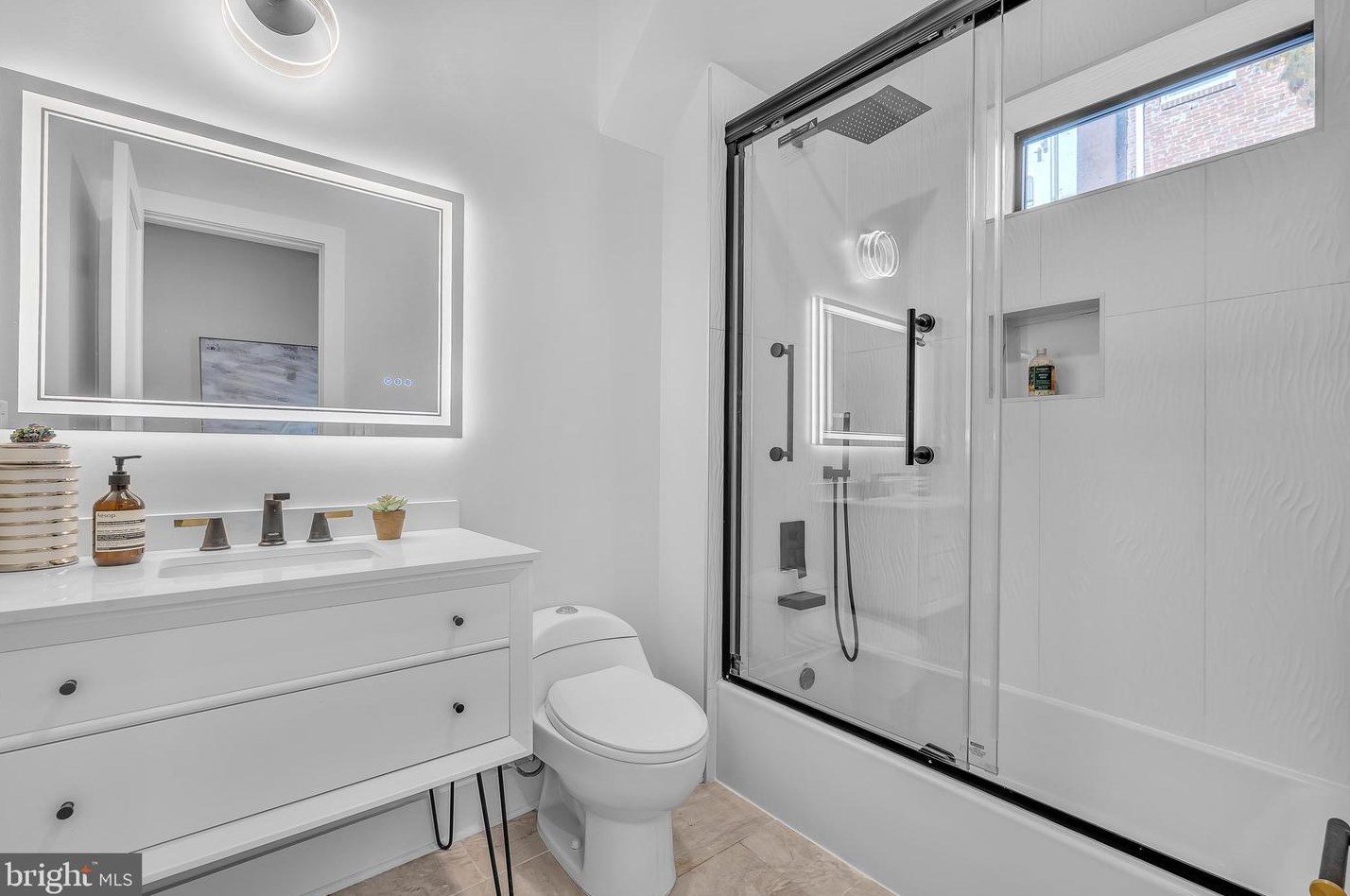 1419 10 St, Washington DC 20001-3214 exterior