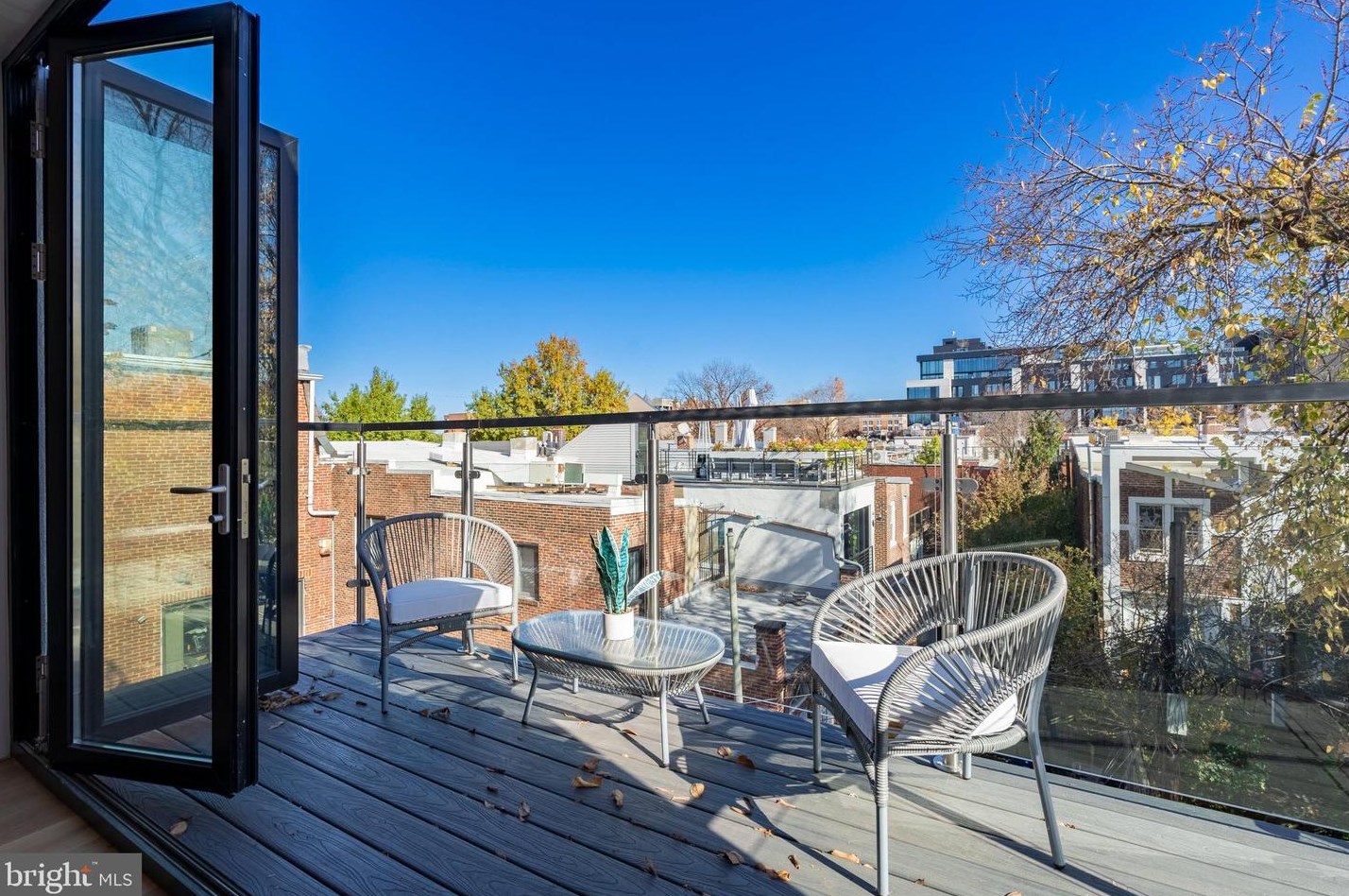 1419 10 St, Washington DC 20001-3214 exterior