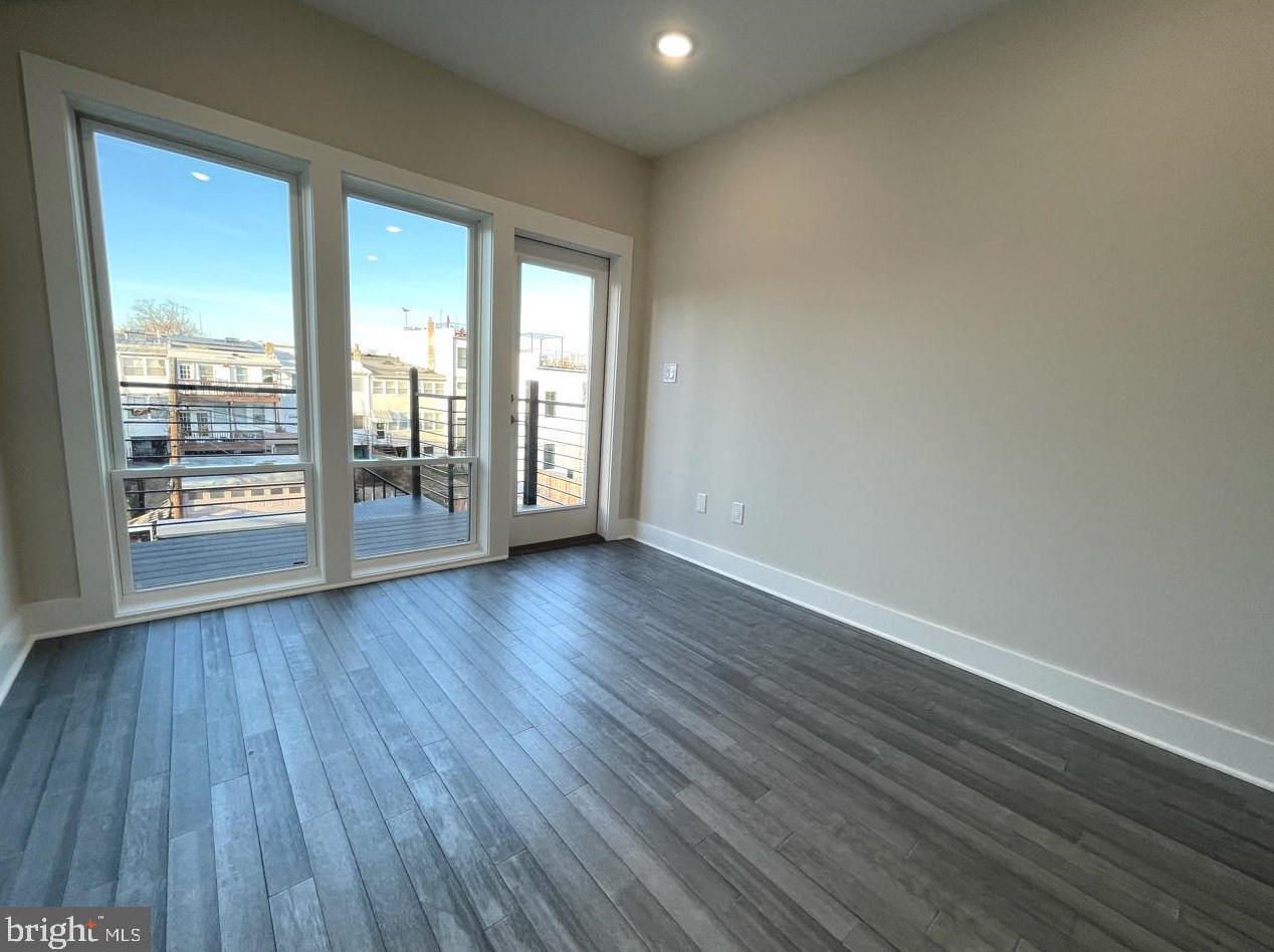 423 Newton Pl, Washington DC 20010-1716 exterior