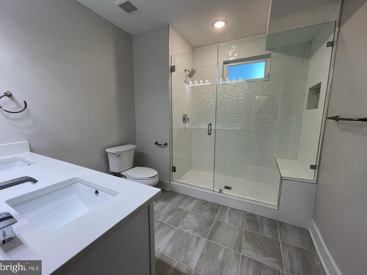 423 Newton Pl, Washington DC 20010-1716 exterior