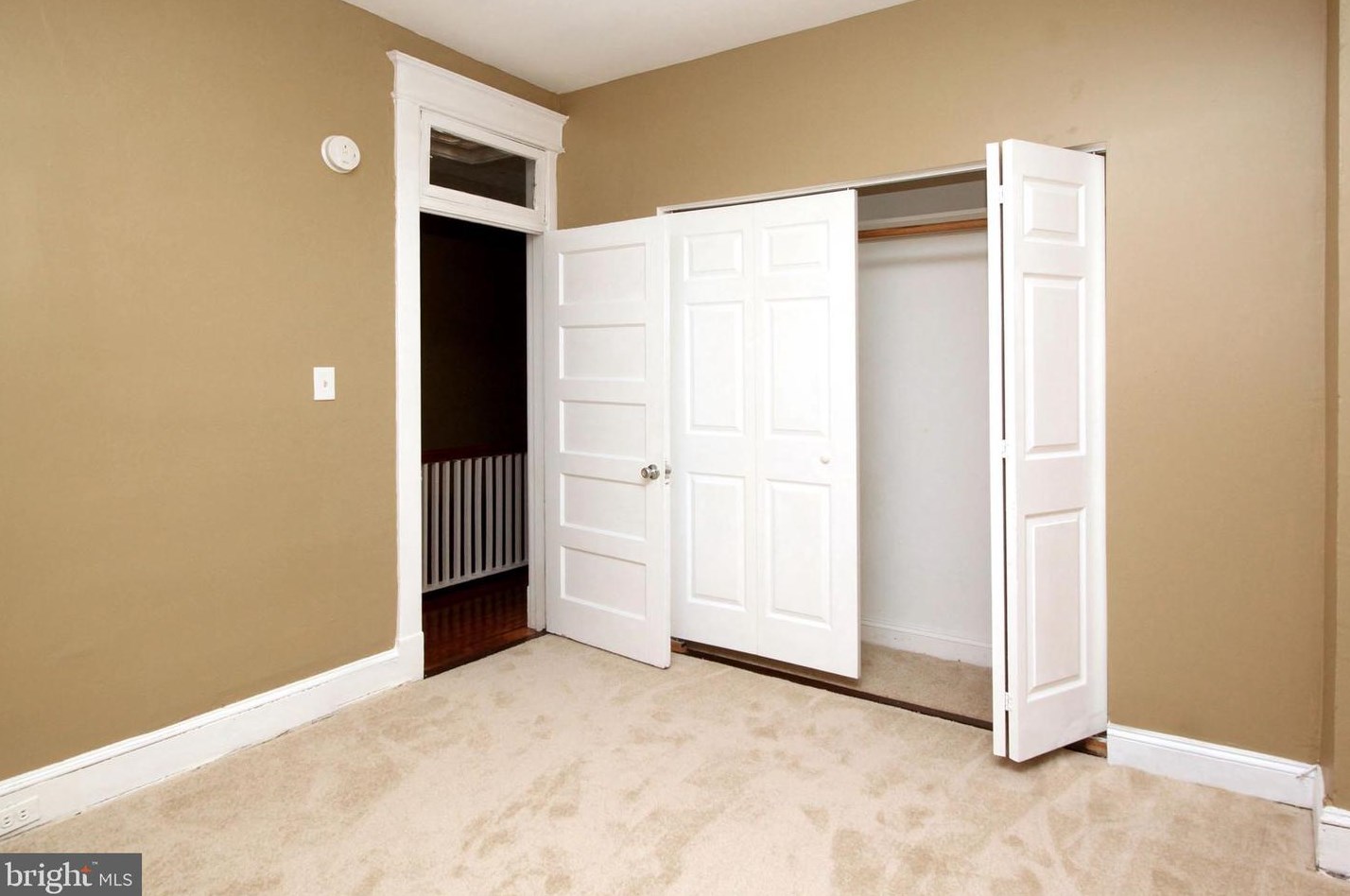 1102 Euclid St, Washington DC 20009-5328 exterior