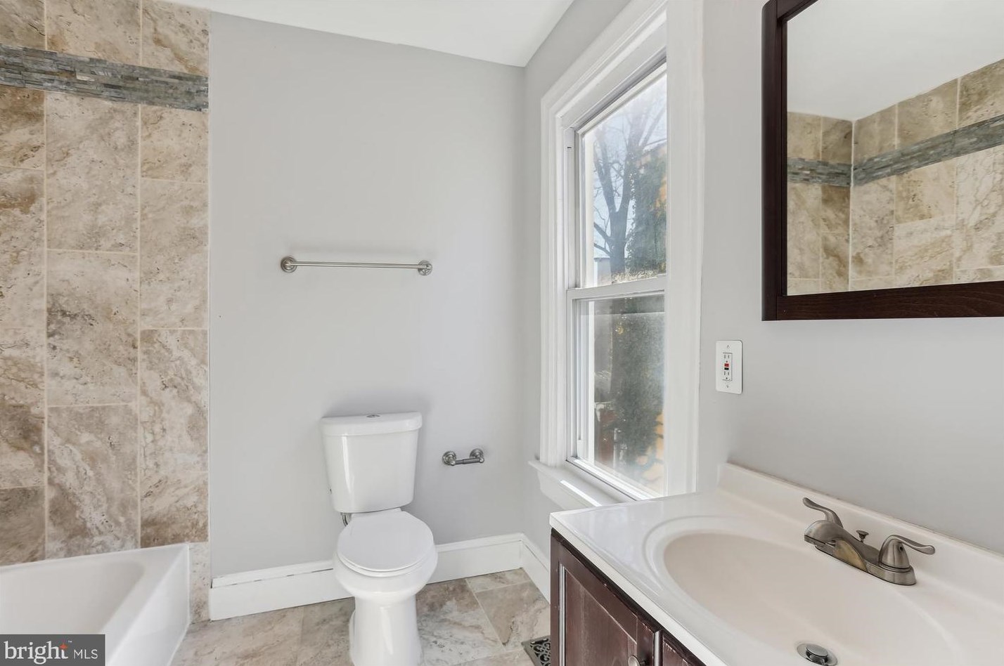 1926 17th St, Washington DC  20020-4704 exterior