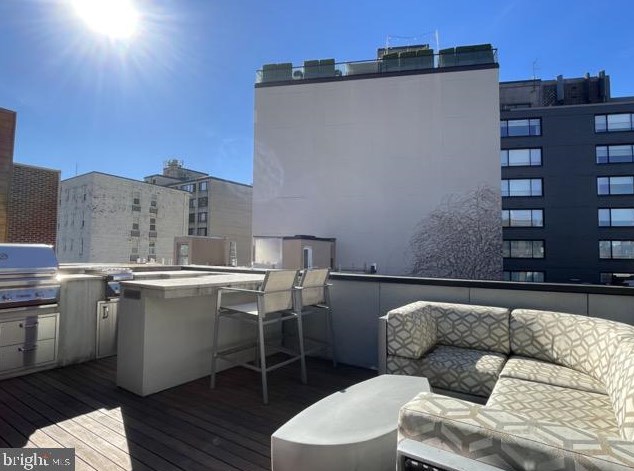 1324 14th St, Washington DC  20005-3611 exterior