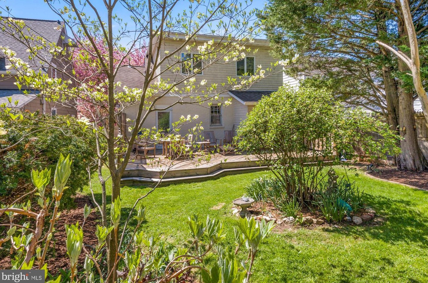 4927 Butterworth Pl, Washington DC 20016-4353 exterior