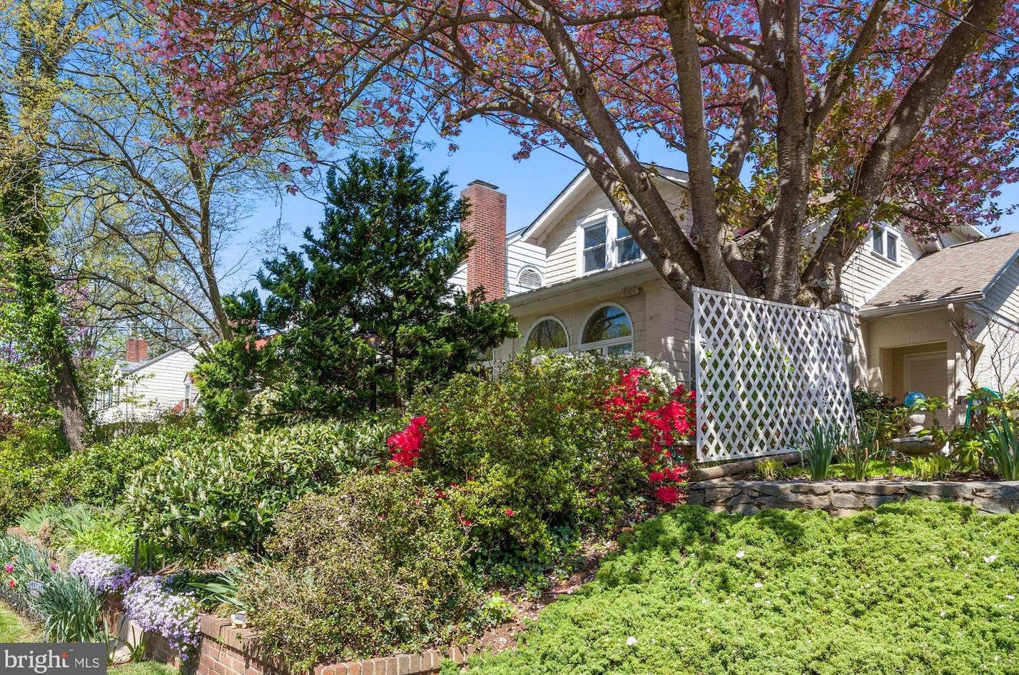 4927 Butterworth Pl, Washington DC 20016-4353 exterior