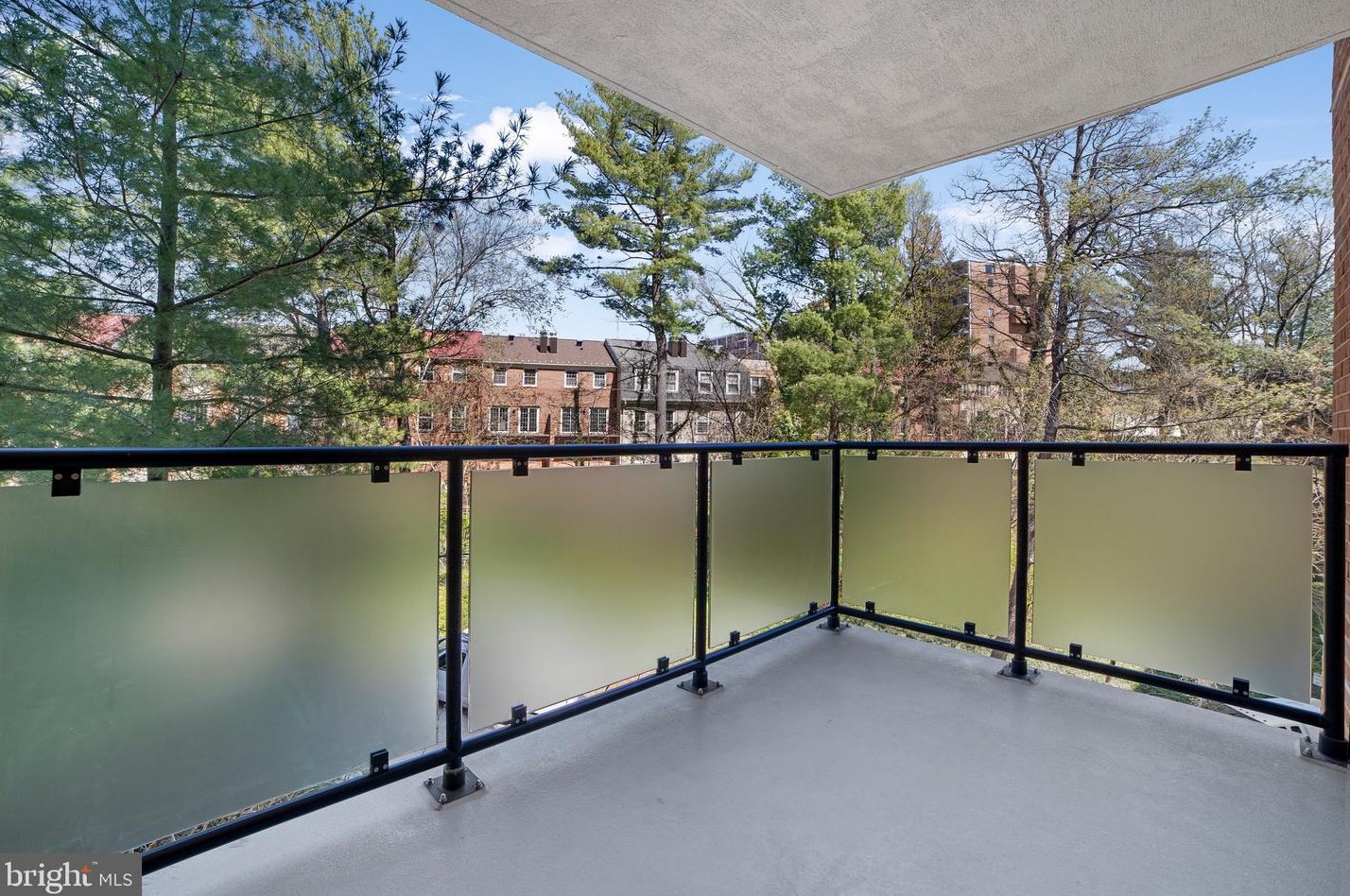 4201 Cathedral Ave, Washington DC  20016-4901 exterior