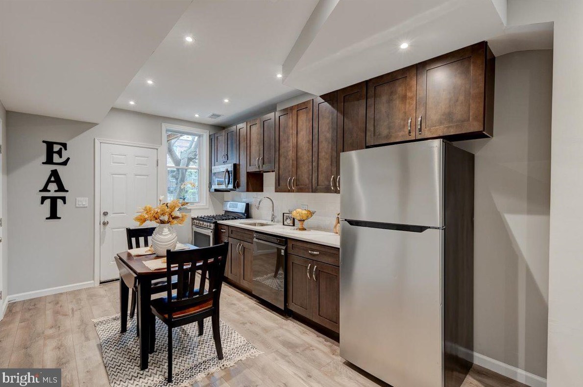 1818 L St, Washington DC 20002-3024 exterior