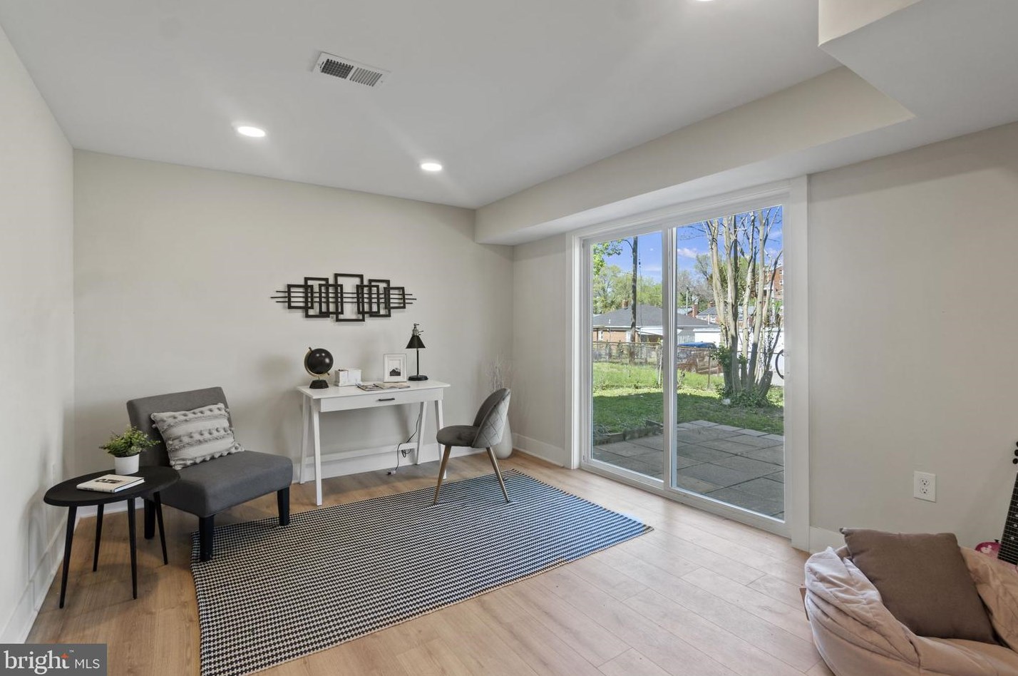 732 Adrian St, Washington DC  20019-4201 exterior