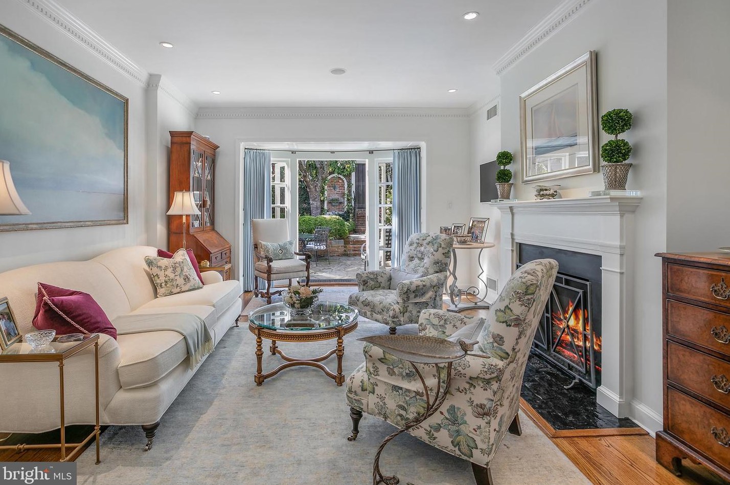 1348 28th St, Washington DC  20007-3133 exterior