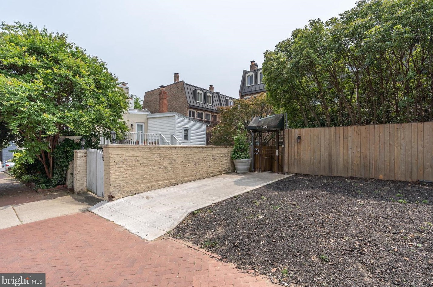 1222 Eton Ct, Washington DC 20007-3240 exterior