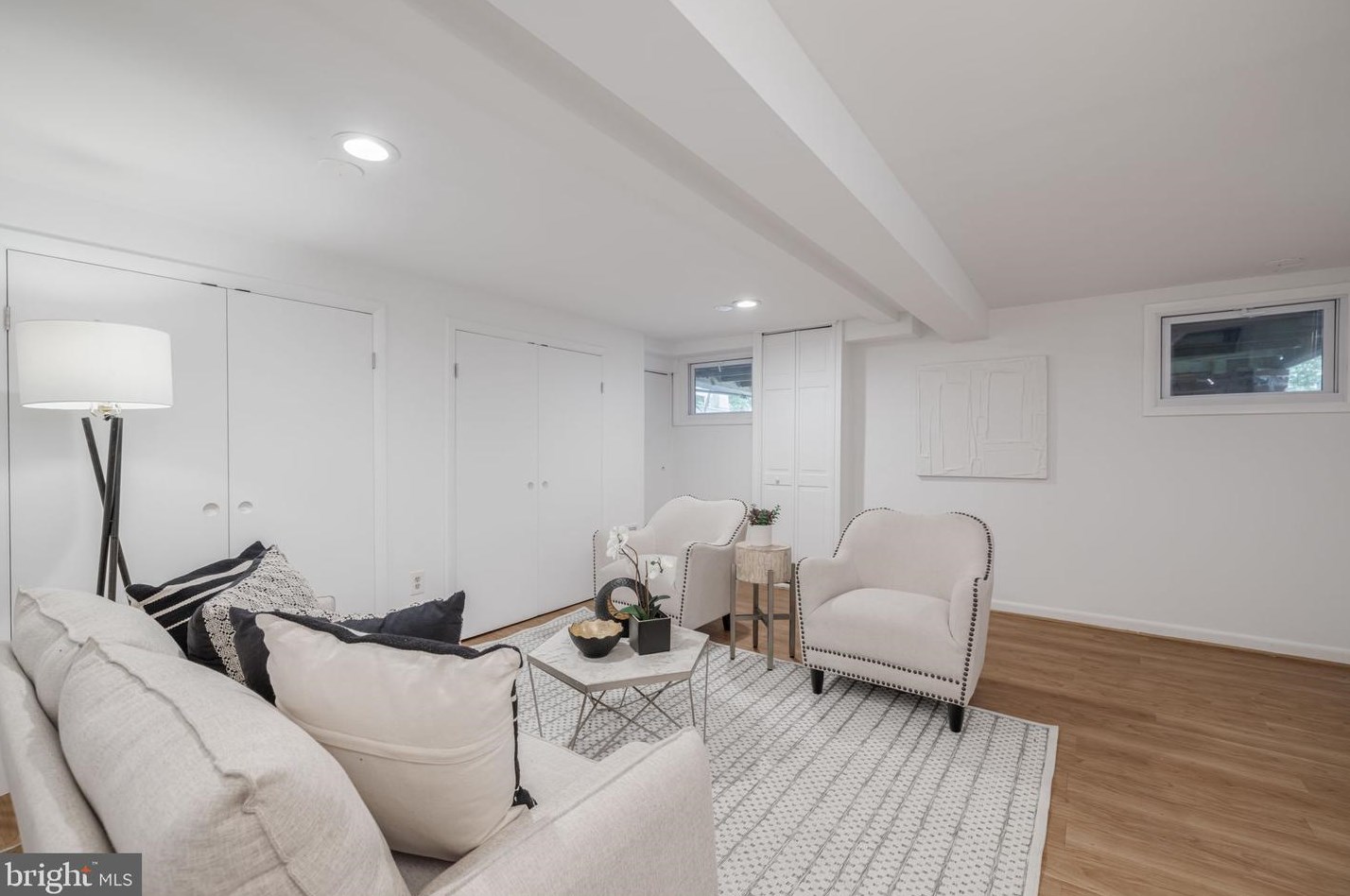 3843 Beecher St, Washington DC 20007-1802 exterior