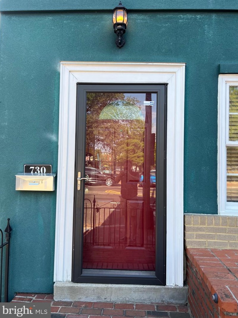 732 11 St, Washington DC 20010-2405 exterior