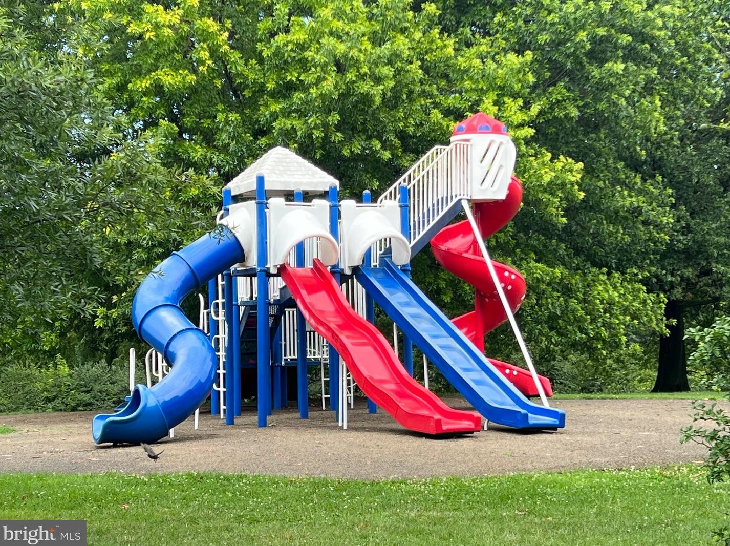 3342 Alden Pl, Washington DC 20019-1314 exterior