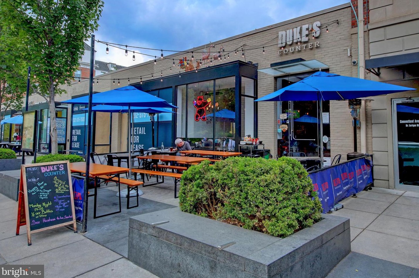 2737 Devonshire Pl, Washington DC 20008-3476 exterior