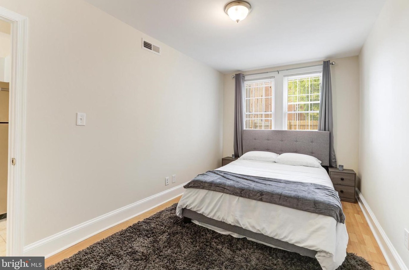 916 19 St, Washington DC 20002-4085 exterior