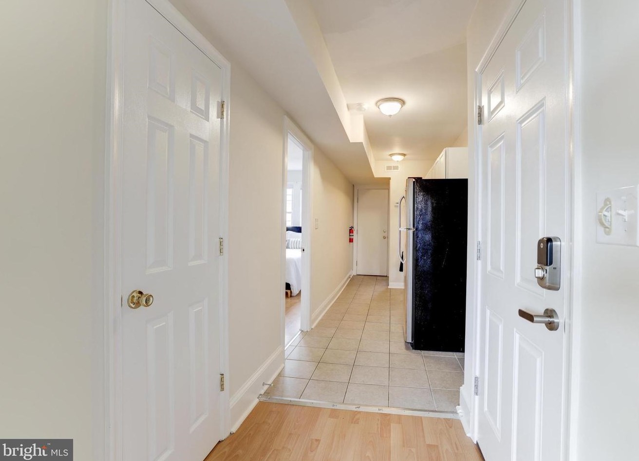 916 19 St, Washington DC 20002-4085 exterior