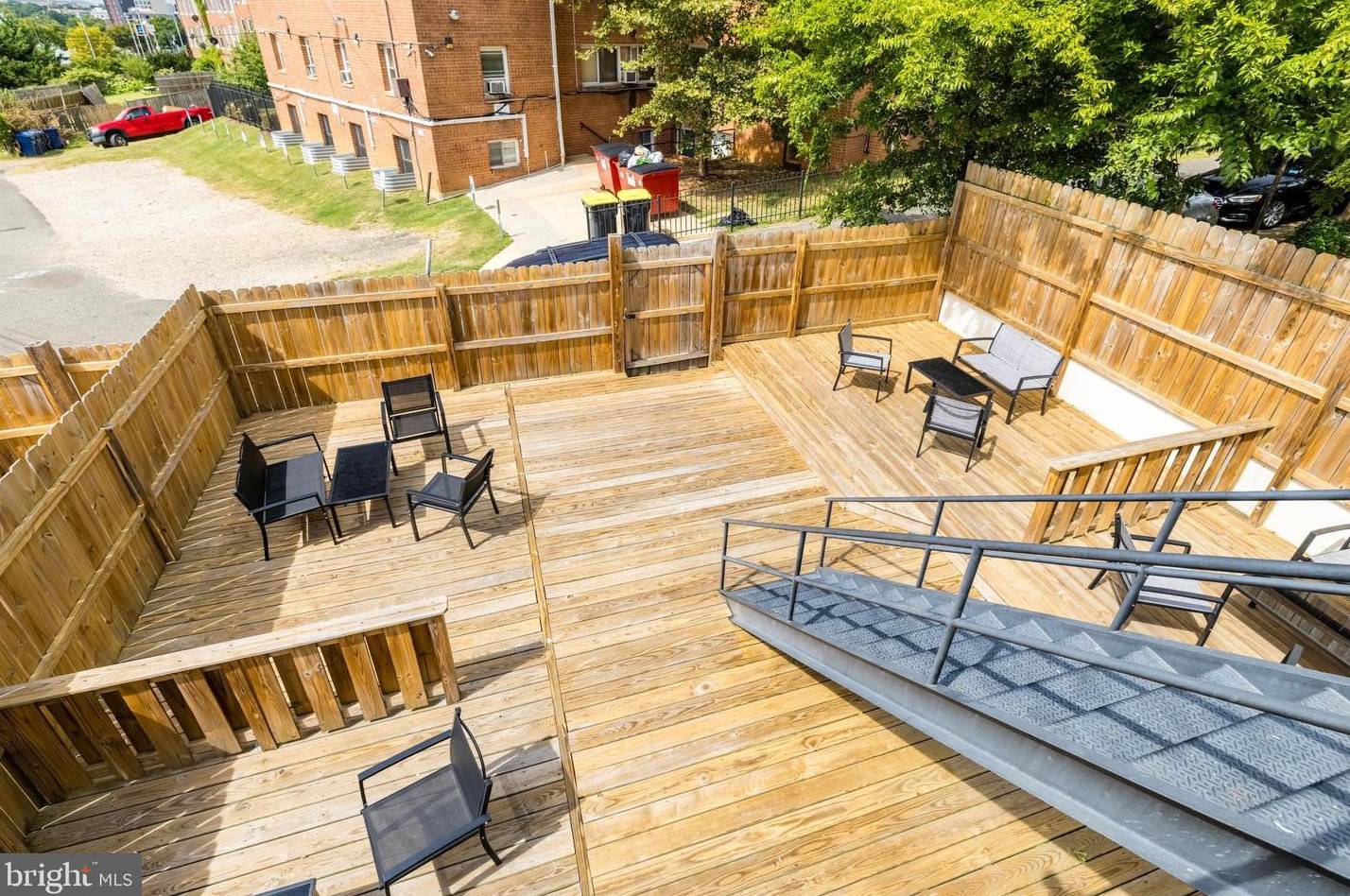 916 19 St, Washington DC 20002-4085 exterior