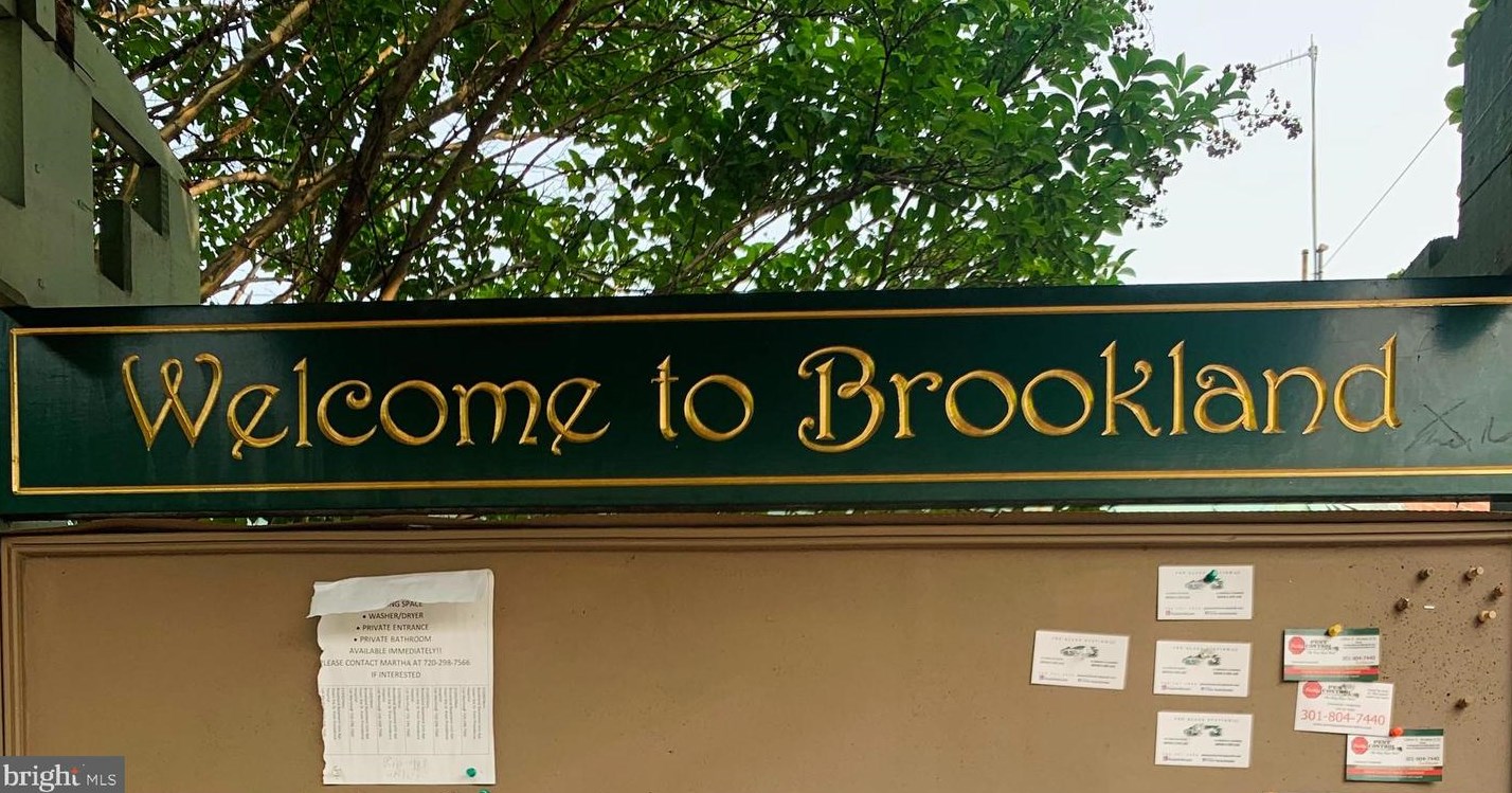 902 Irving St, Washington DC  20017-3416 exterior