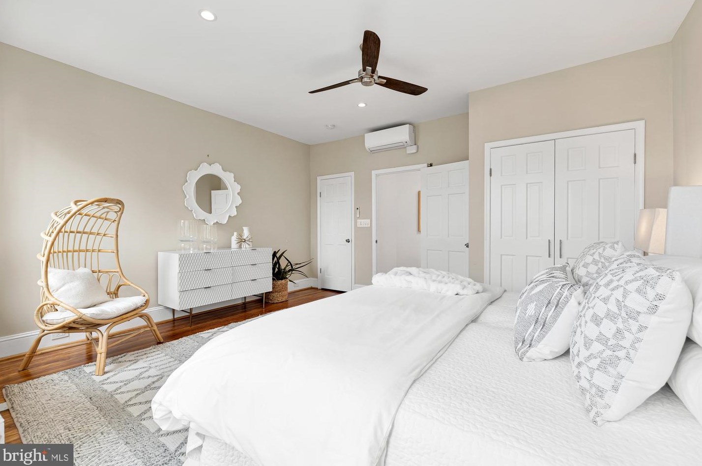 415 10 St, Washington DC 20003-2133 exterior