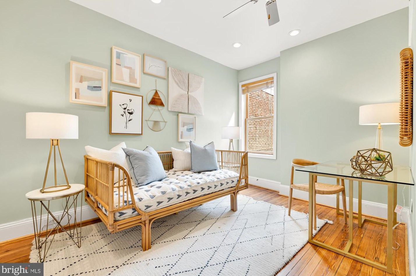 415 10 St, Washington DC 20003-2133 exterior