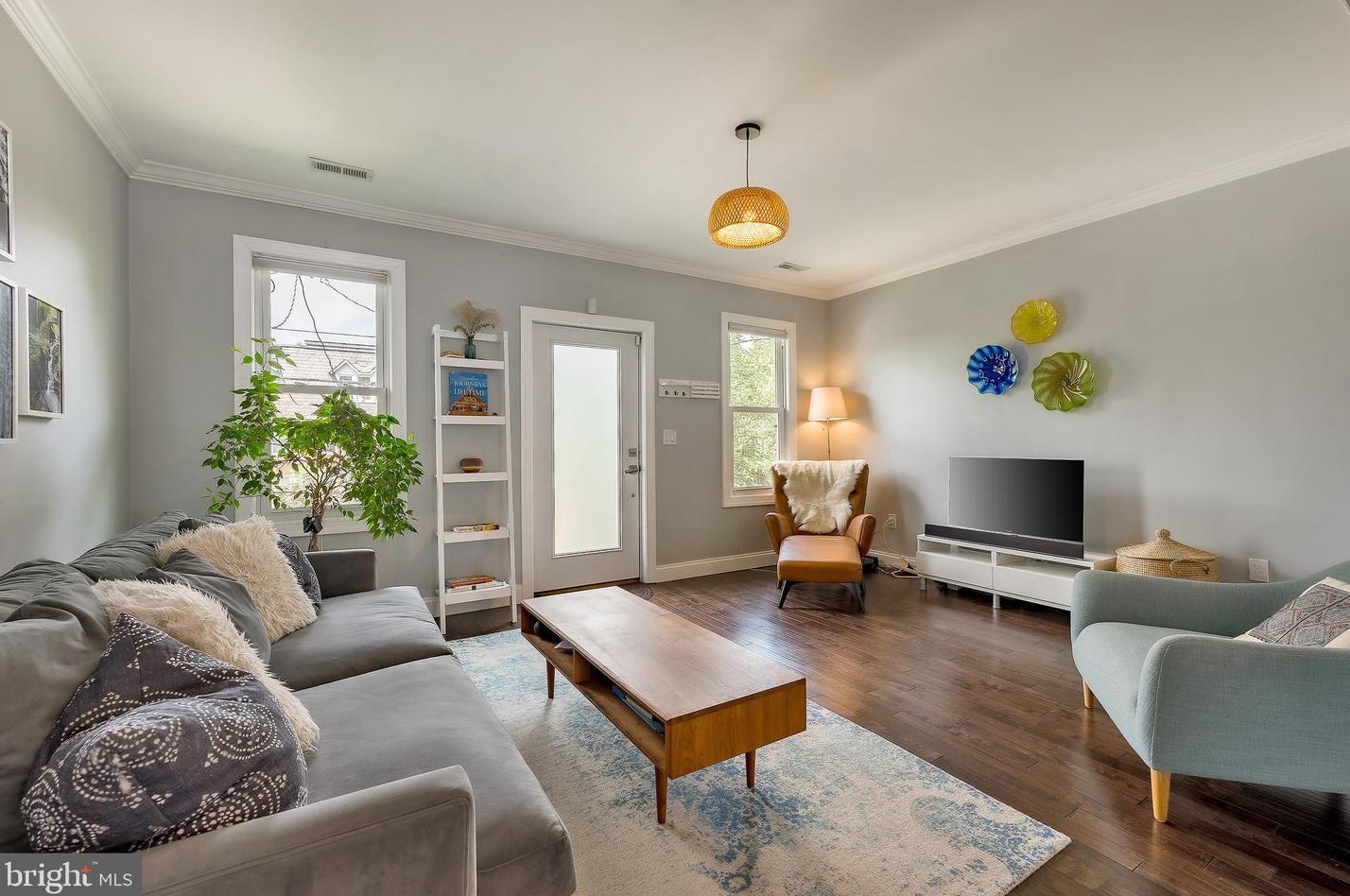 920 Delafield Pl, Washington DC 20011-4418 exterior