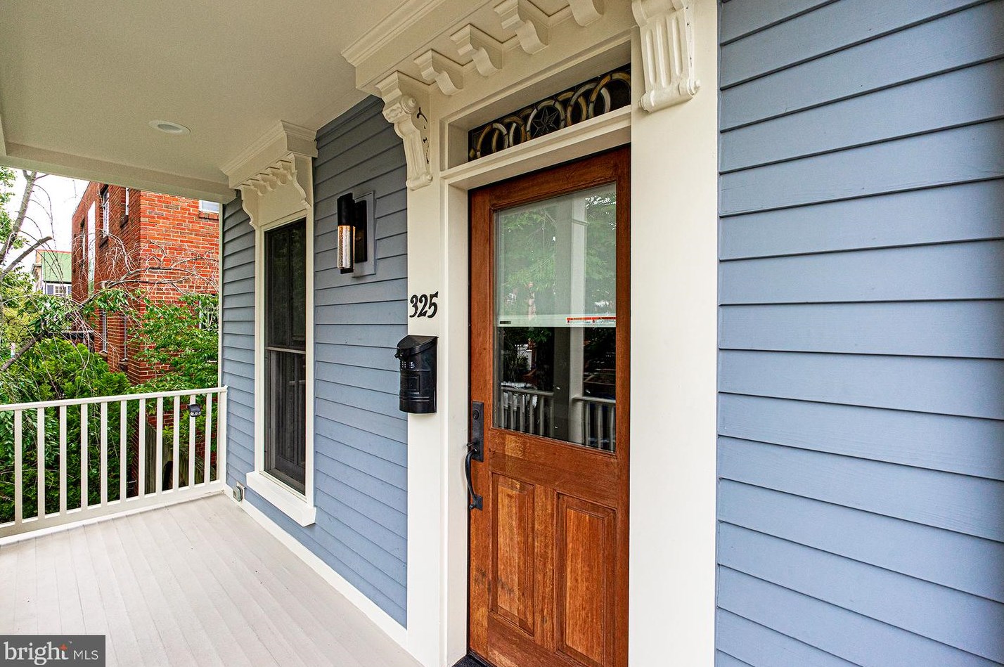 325 D St, Washington DC  20002-5721 exterior