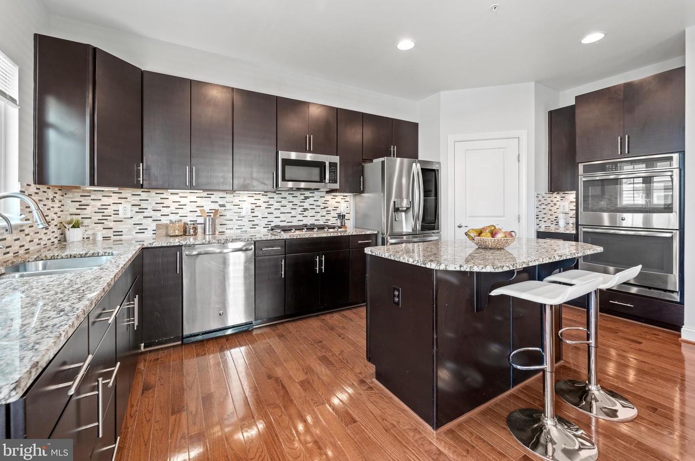 3810 Ft Lincoln Dr, Washington DC 20018-4311 exterior