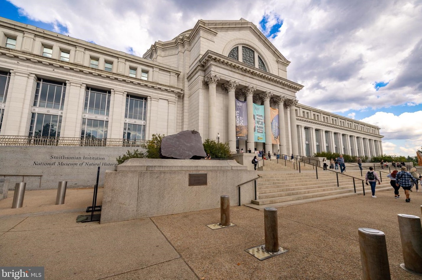 629 4 St, Washington DC 20002-4905 exterior