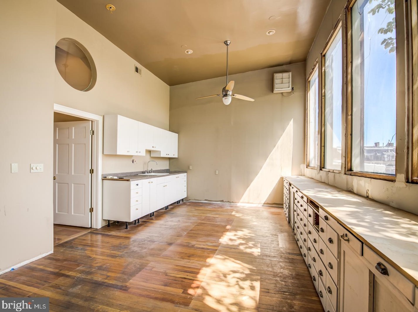 1324 Kenyon St, Washington DC 20010-2493 exterior