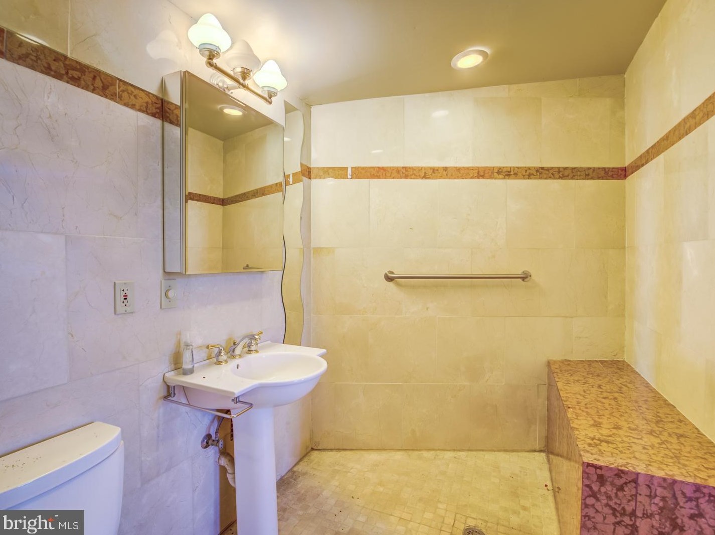 1324 Kenyon St, Washington DC 20010-2493 exterior