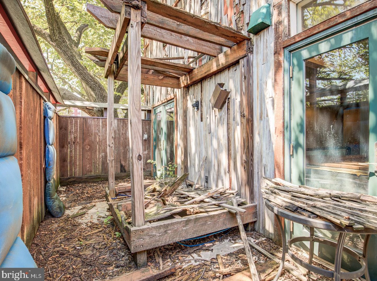 1324 Kenyon St, Washington DC 20010-2493 exterior