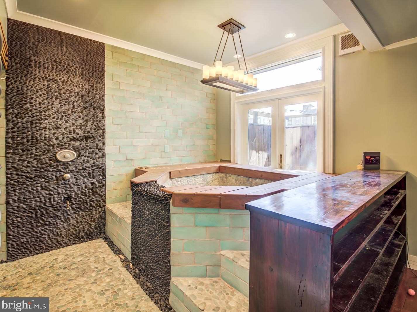 1324 Kenyon St, Washington DC 20010-2493 exterior