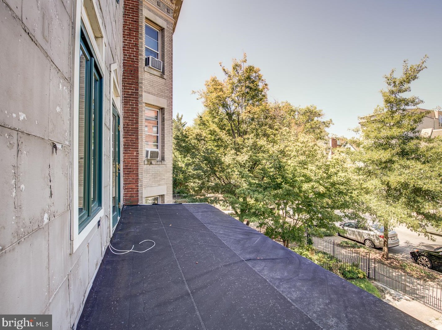 1324 Kenyon St, Washington DC 20010-2493 exterior