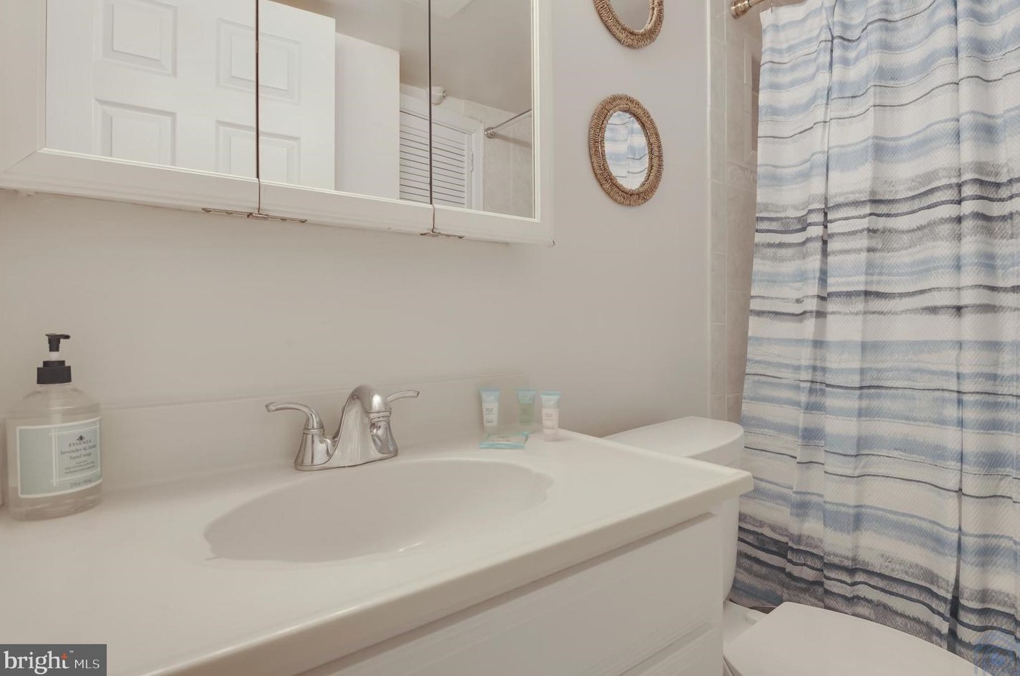 1707 Minnesota Ave, Washington DC  20020-4723 exterior