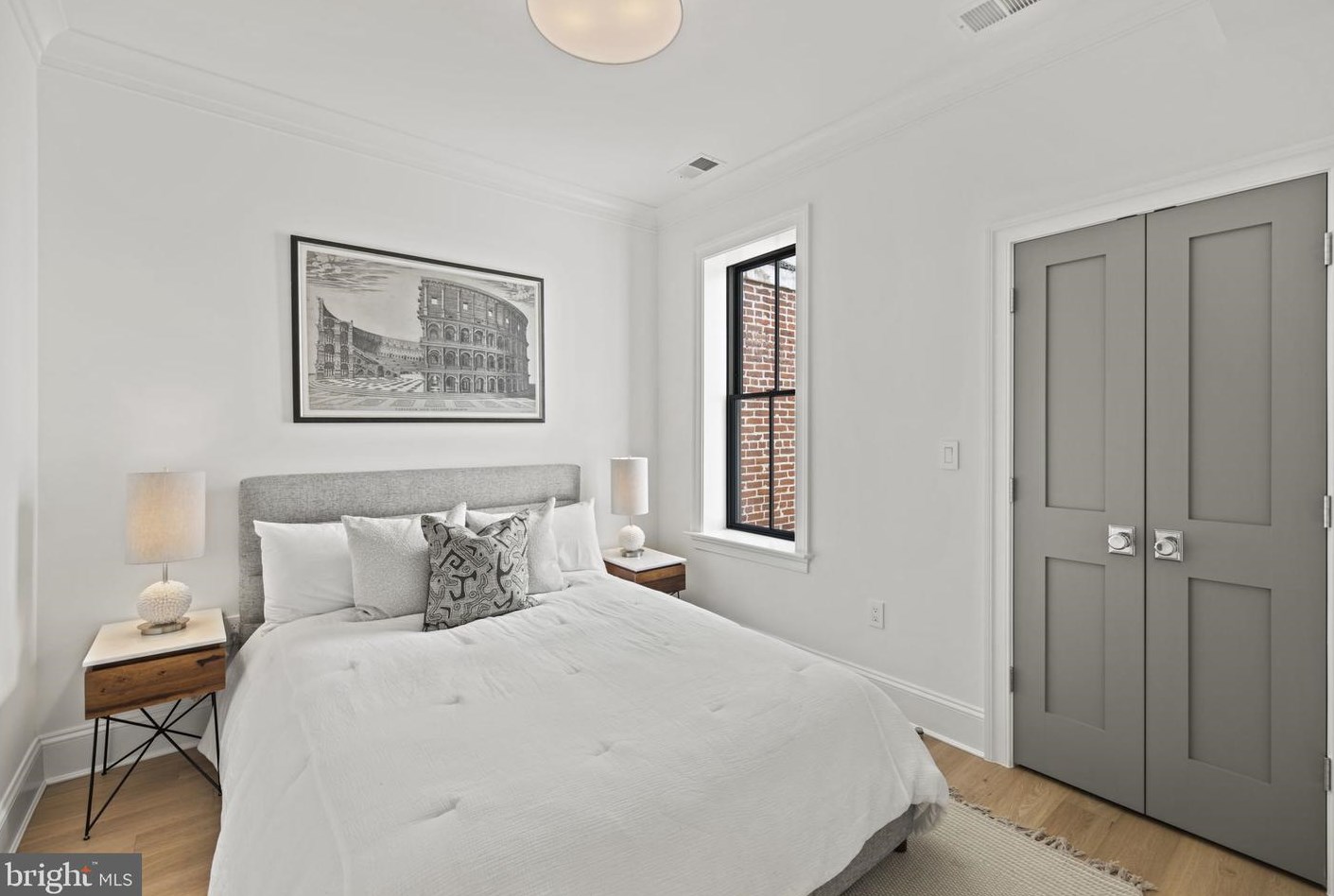 1632 15th St, Washington DC  20009-3850 exterior