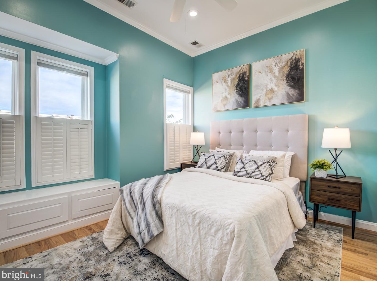 1341 Emerald St, Washington DC 20002-5432 exterior