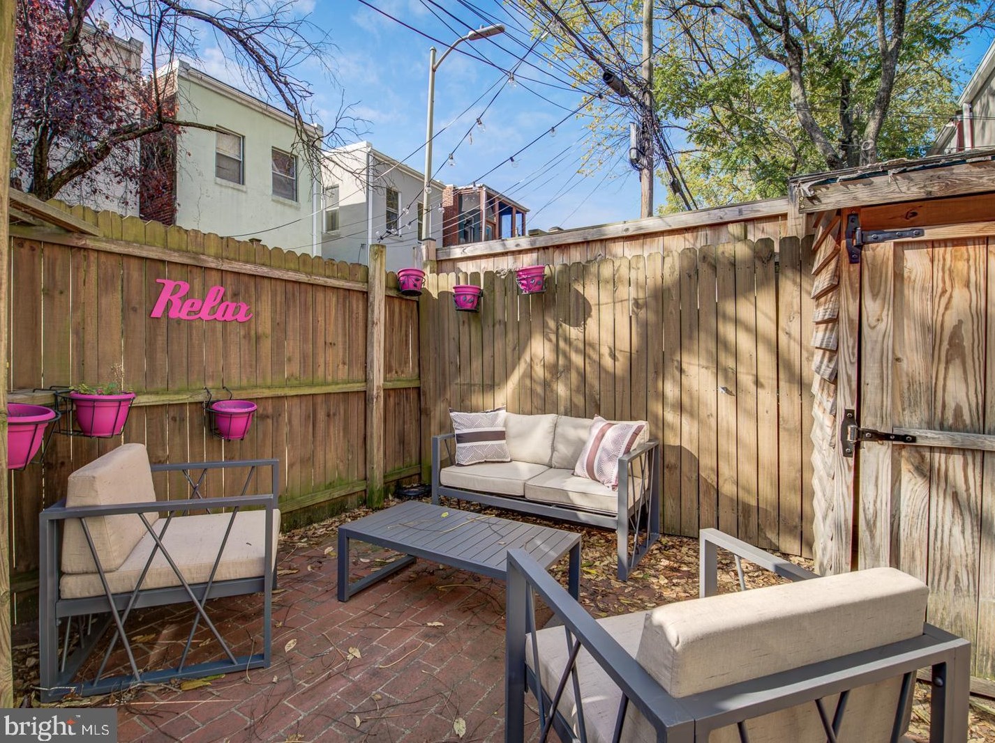 1341 Emerald St, Washington DC 20002-5432 exterior