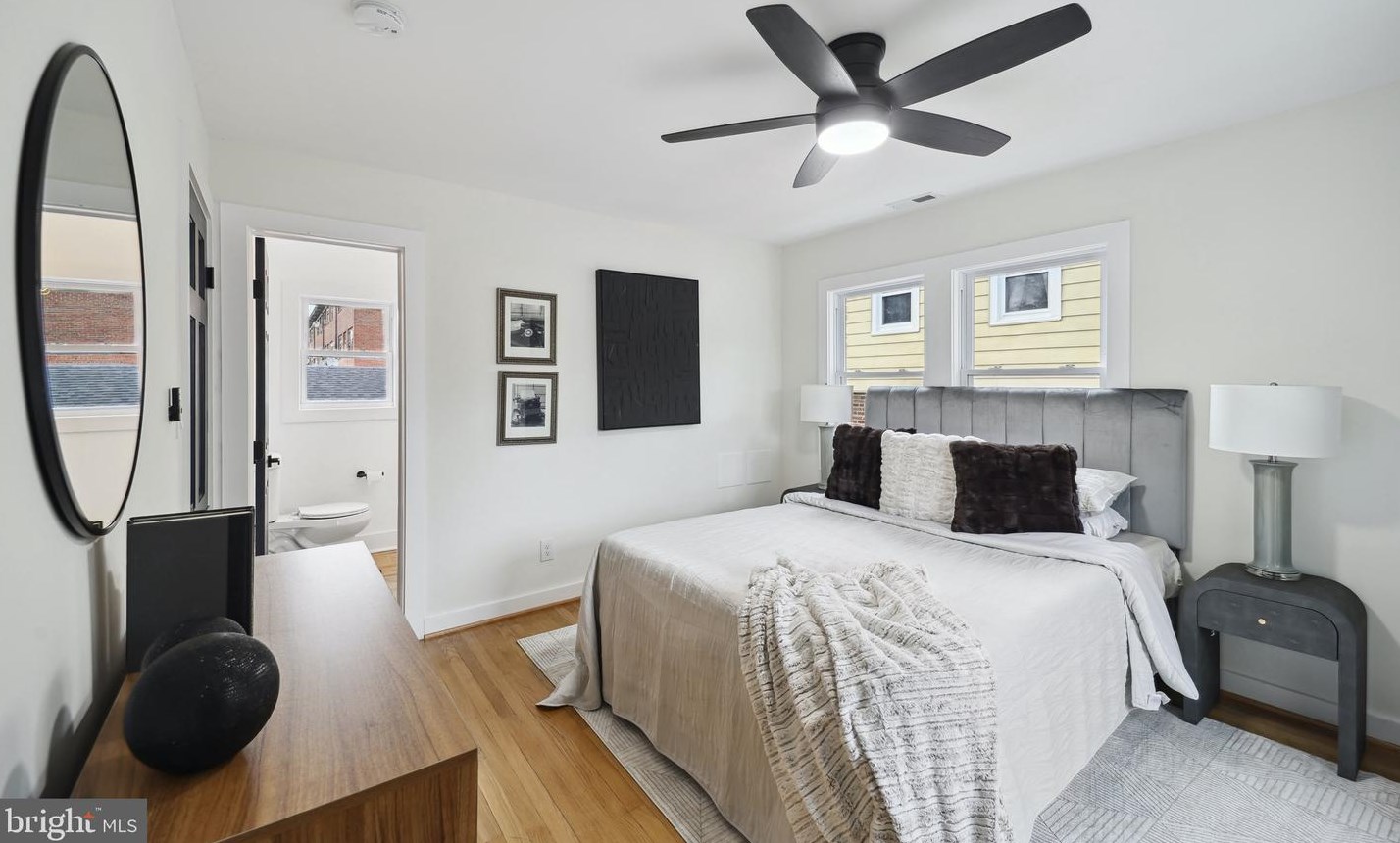 5010 Brooks St, Washington DC  20019-5318 exterior