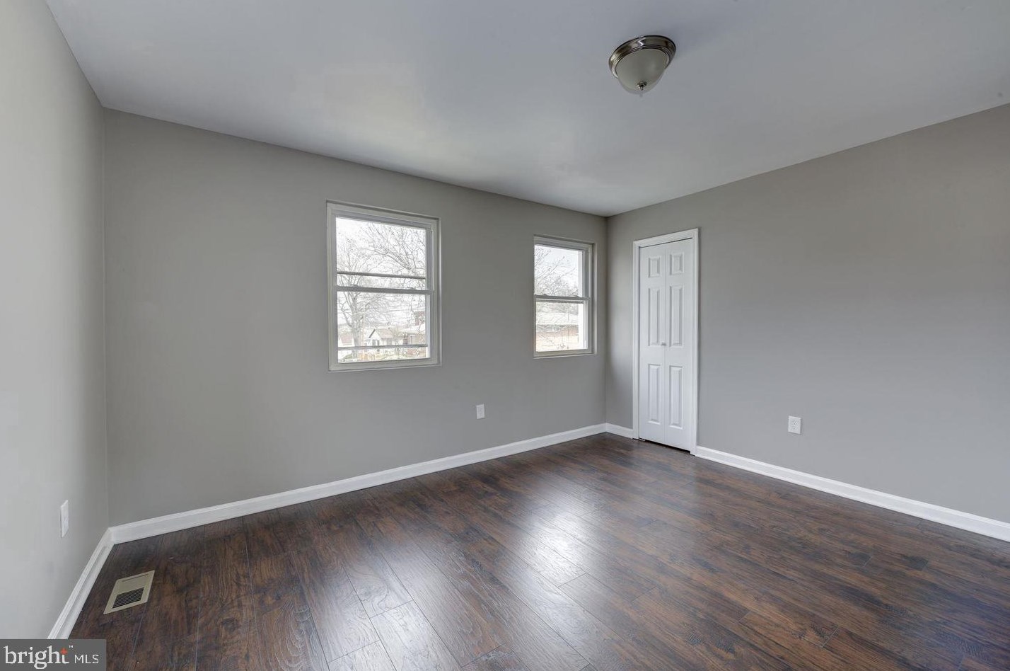 4709 Jay St, Washington DC 20019-3753 exterior