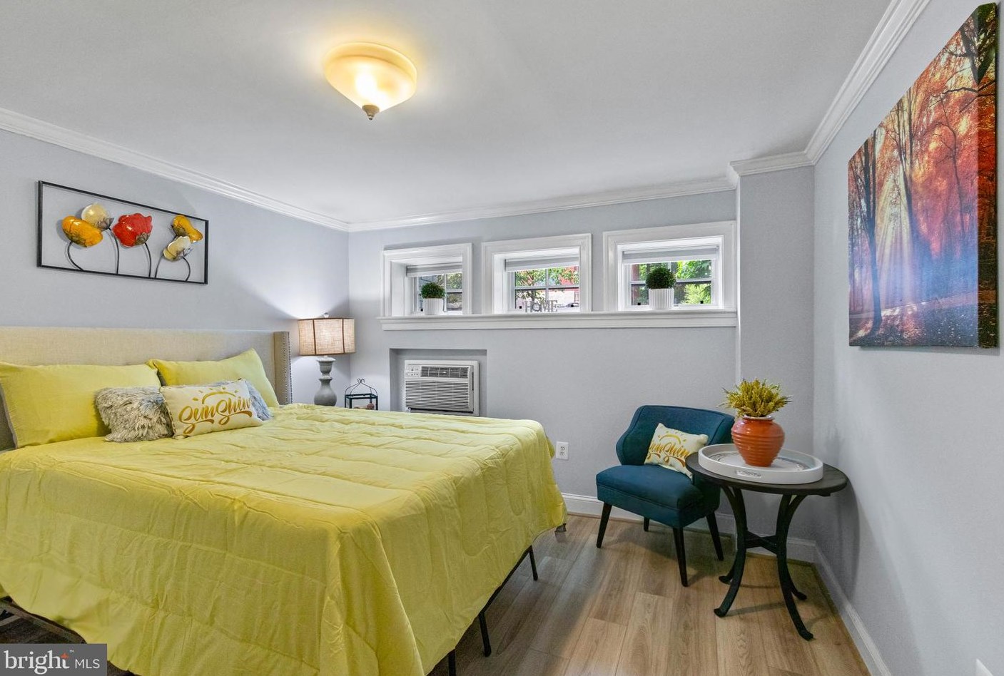 1708 Newton St, Washington DC  20010-1880 exterior