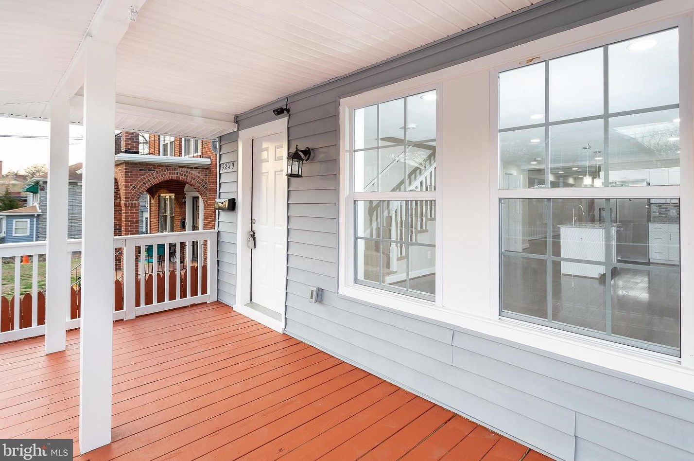 5220 Dix St, Washington DC  20019-6646 exterior