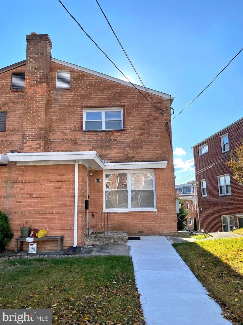 559 Ingraham St, Washington DC  20011-7703 exterior