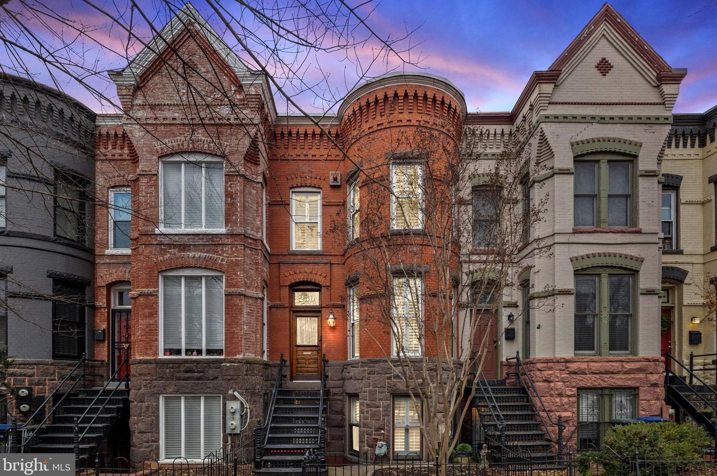 250 9th St, Washington DC  20002-6110 exterior